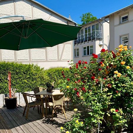 זאסניץ Villa-Rosengarten-Ferienwohnung-Baumhaus-Mit-Seeblick מראה חיצוני תמונה