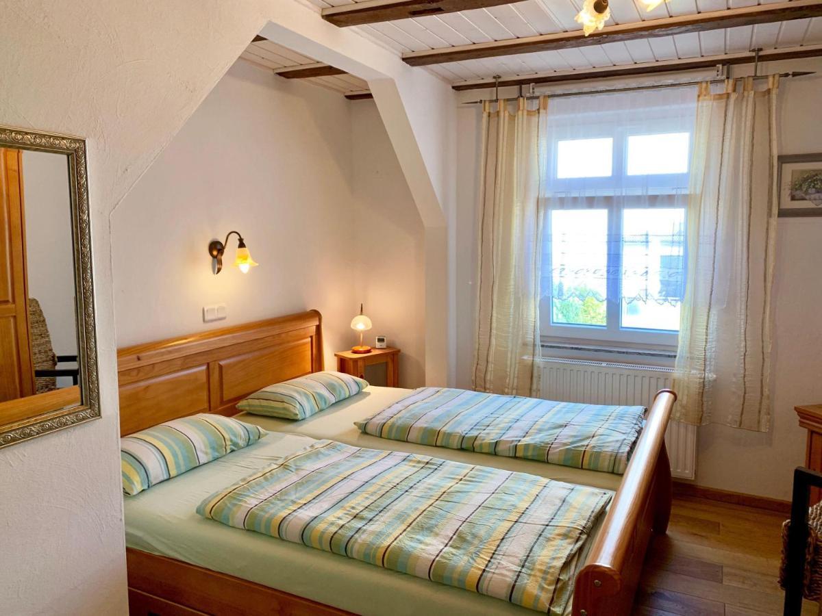 זאסניץ Villa-Rosengarten-Ferienwohnung-Baumhaus-Mit-Seeblick מראה חיצוני תמונה
